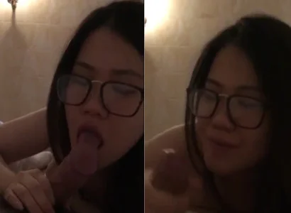 Anh ra thì phải kêu em đừng để trôi qua