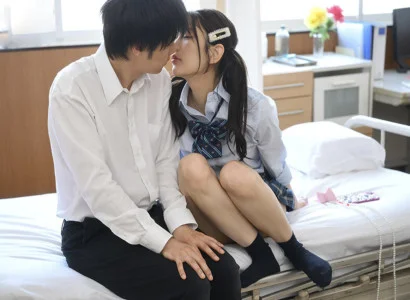 Cậu nam sinh yếu đuối được địt bởi khoa khôi trong lớp