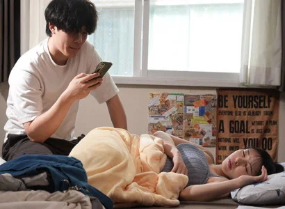 Gã này kích thích khi người yêu quan hệ với người khác