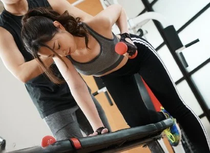 Anh PT may mắn và người phụ nữ thiếu thốn âm ái nhiều lần